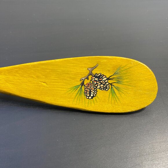 spoon design hanger 17.5" W/ 3 pegs, pine tree, wall mounted yellow home accesso - Picture 3 of 10